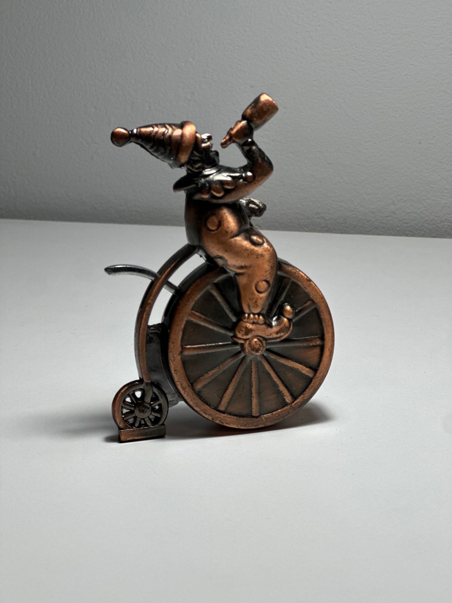 Unique Bronze Lighter with Circus Performer Drinking on a Wheel - Limited Edition - SimsonStore