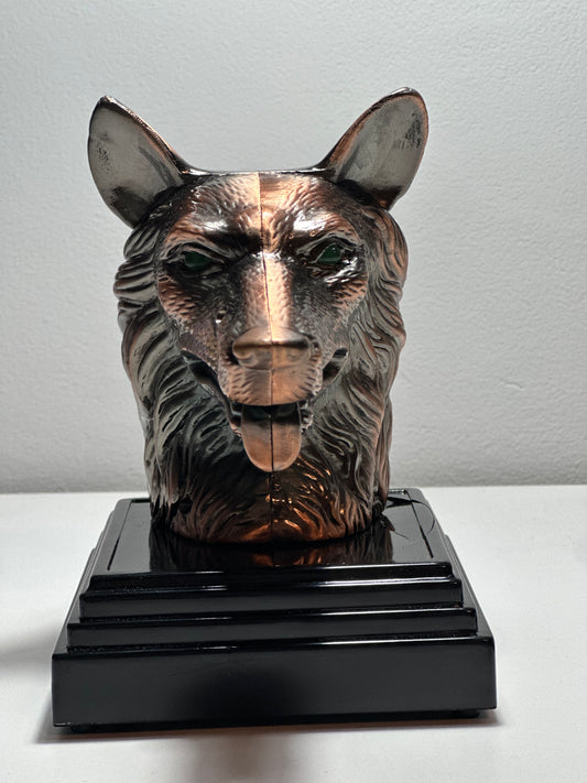 Unique Bronze Lighter Featuring a Majestic Wolf - Limited Edition - SimsonStore